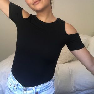 Cutout top from Zara 🖤